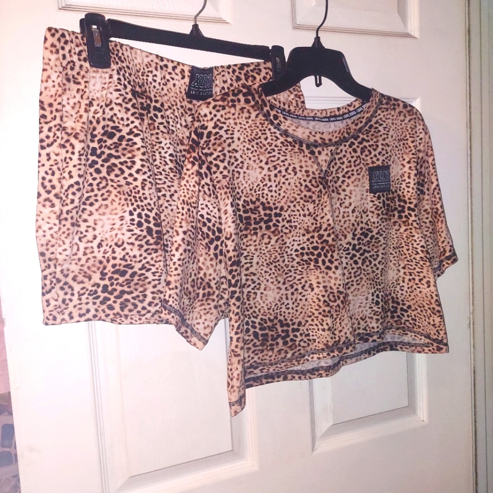 NWOT leopard shortie pajama set, size L